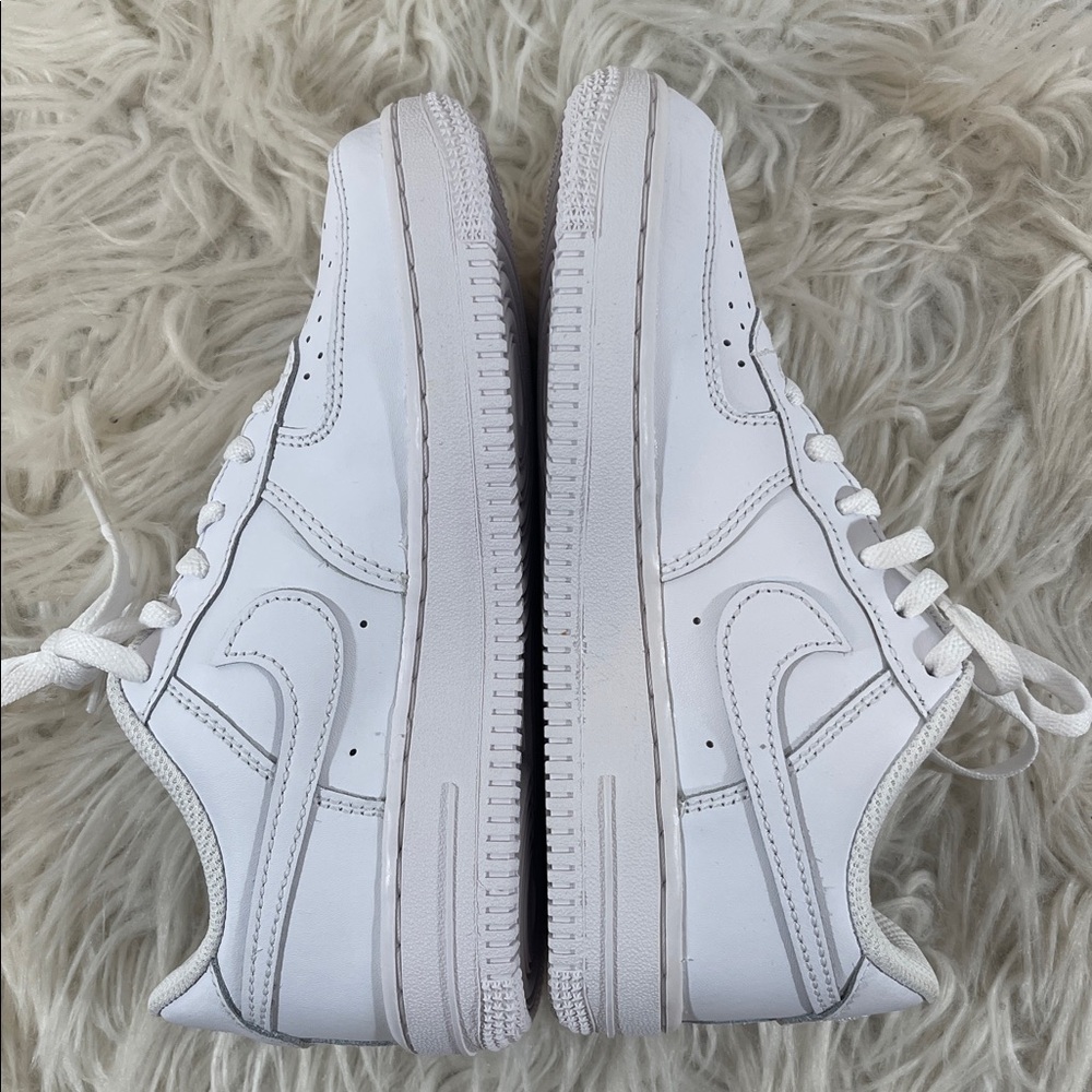 NIKE Kids' Grade School Air Force 1 Low Shoes White Sneakers Size 1 NEW - Picture 8 of 14